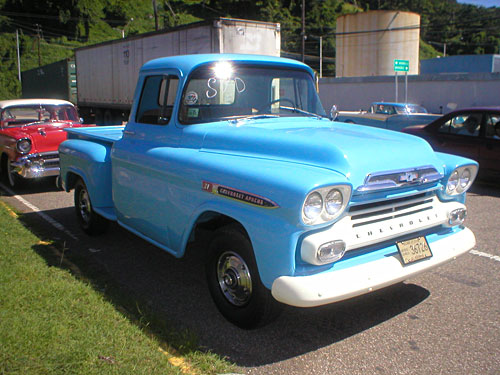 Orlando Guzmán :: Chevrolet Apache 1959